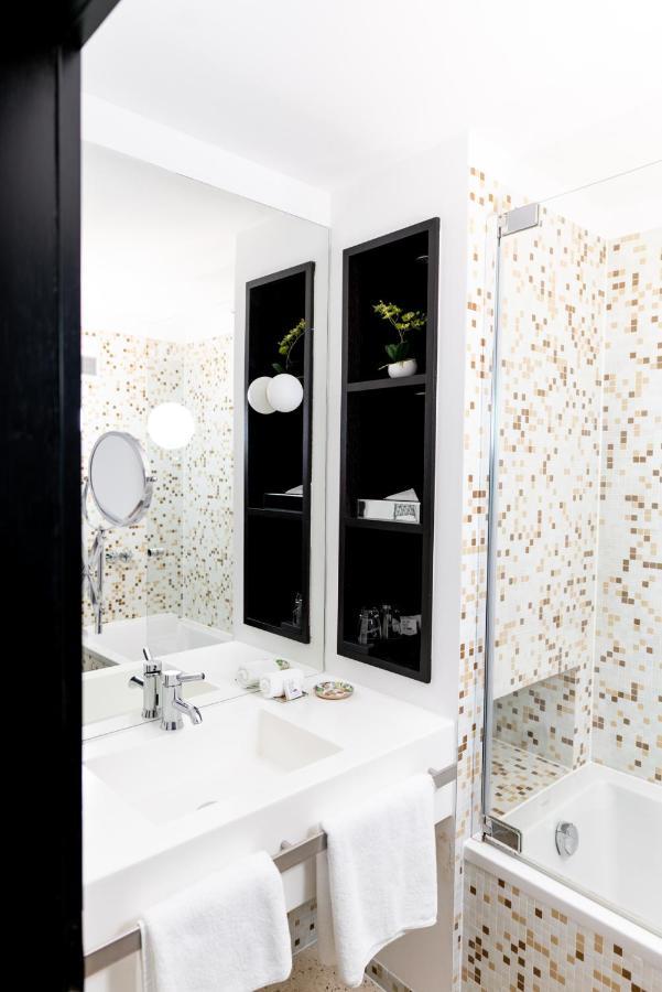 Luxstay - Self-check-in Hotel 3*