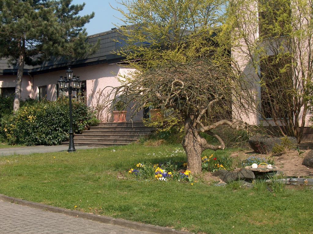 Luxstay - Self-check-in Hotel 3*